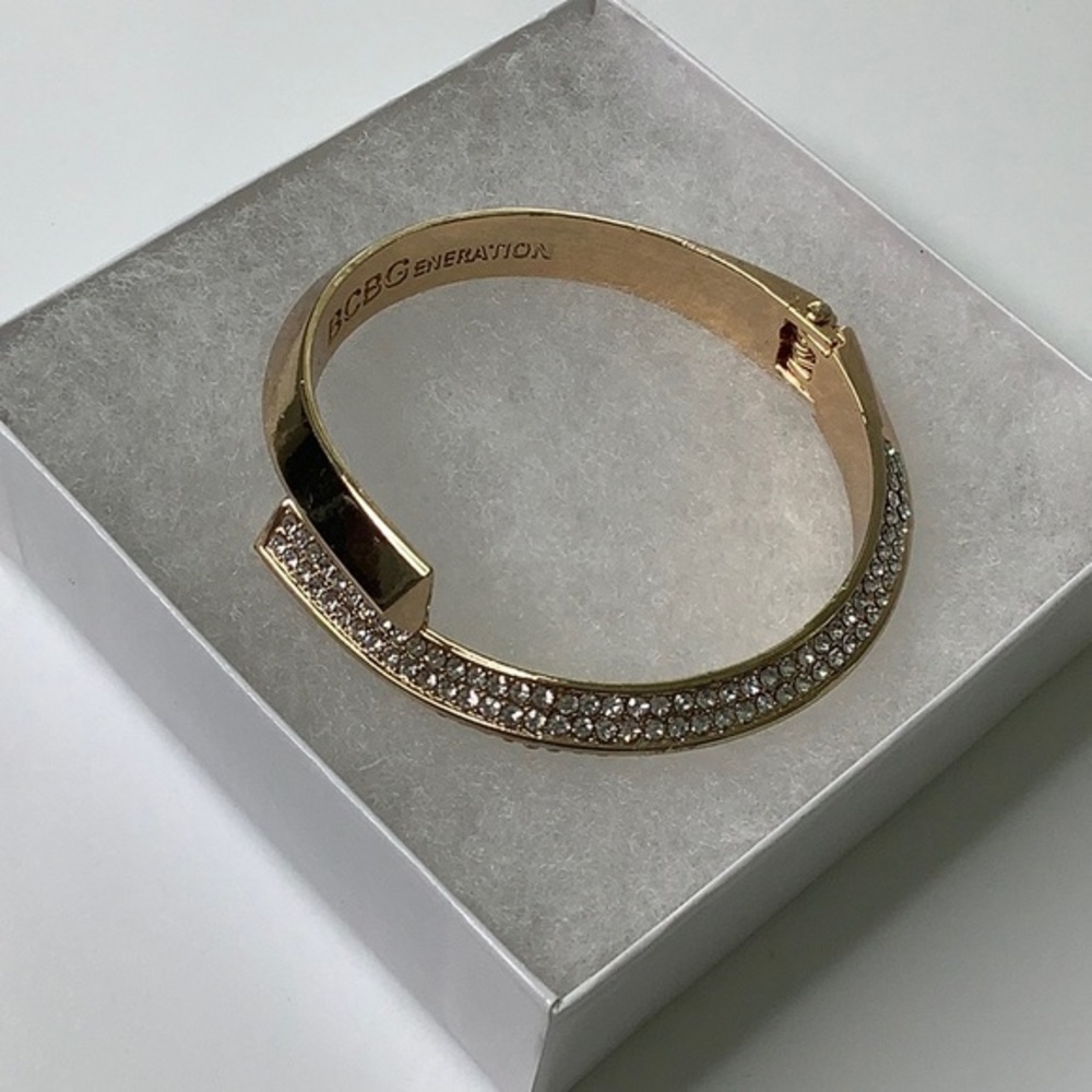 Bcbgeneration Crystals Hinge Cuff Bracelet Euc - image 4